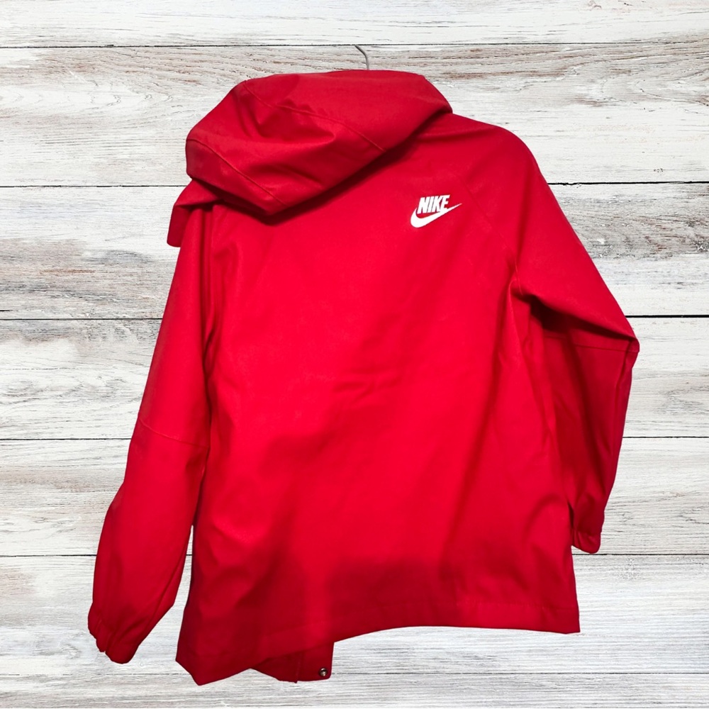 Nike Kids Rain/Repel Jacket Red Hooded Size 6 (5-6 yrs / 110-116 cm) EUC - Picture 2 of 10